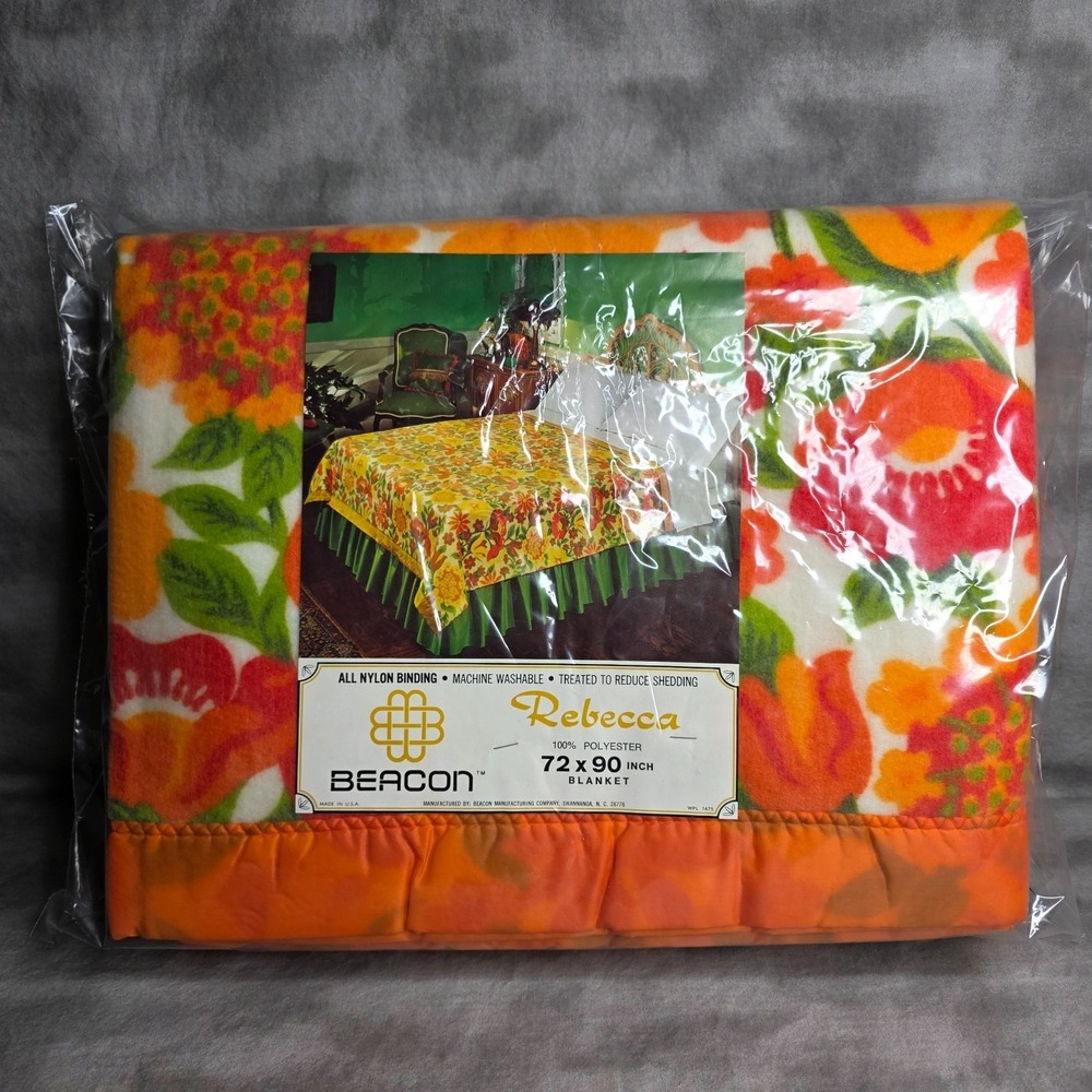 Beacon 'Rebecca' 72x90 Blanket 100% Polyester- Orange Floral Vintage 1970s Retro